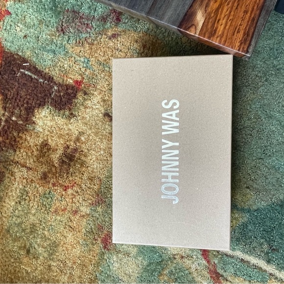 Johnny Was Crane slip on sneakers - Picture 3 of 13